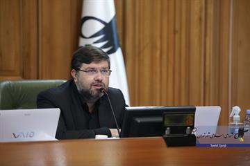 عضو هیات رئیسه شورای شهر تهران در واکنش به توئیت رئیس کمیسیون شهرسازی و معماری شورای پنجم بیان کرد : چیزی برای افتخار کردن تان وجود ندارد!